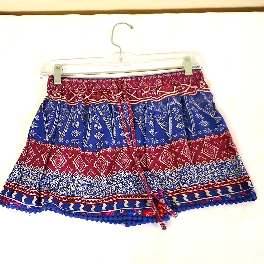 Hollister Drawstring Pom-Pom Shorts